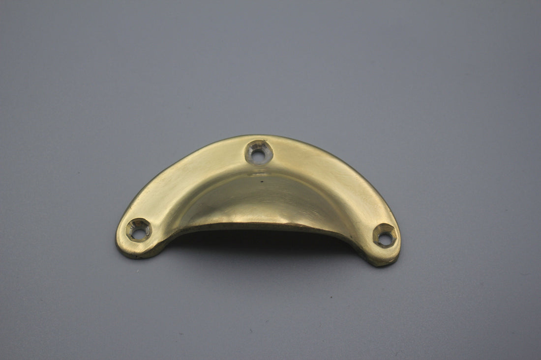 Antique Brass cup handles, Cup Cabinet Handles Retro Shell Shape Knobs for Dresser Cupboard Kitchen Furniture Decoration, with Screws