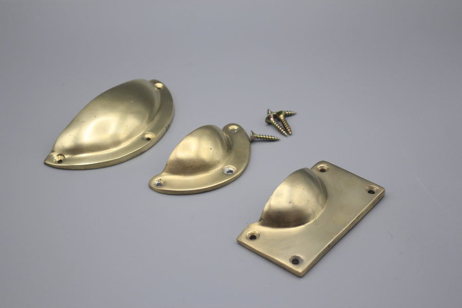 Antique Brass cup handles, Cup Cabinet Handles Retro Shell Shape Knobs for Dresser Cupboard Kitchen Furniture Decoration, with Screws