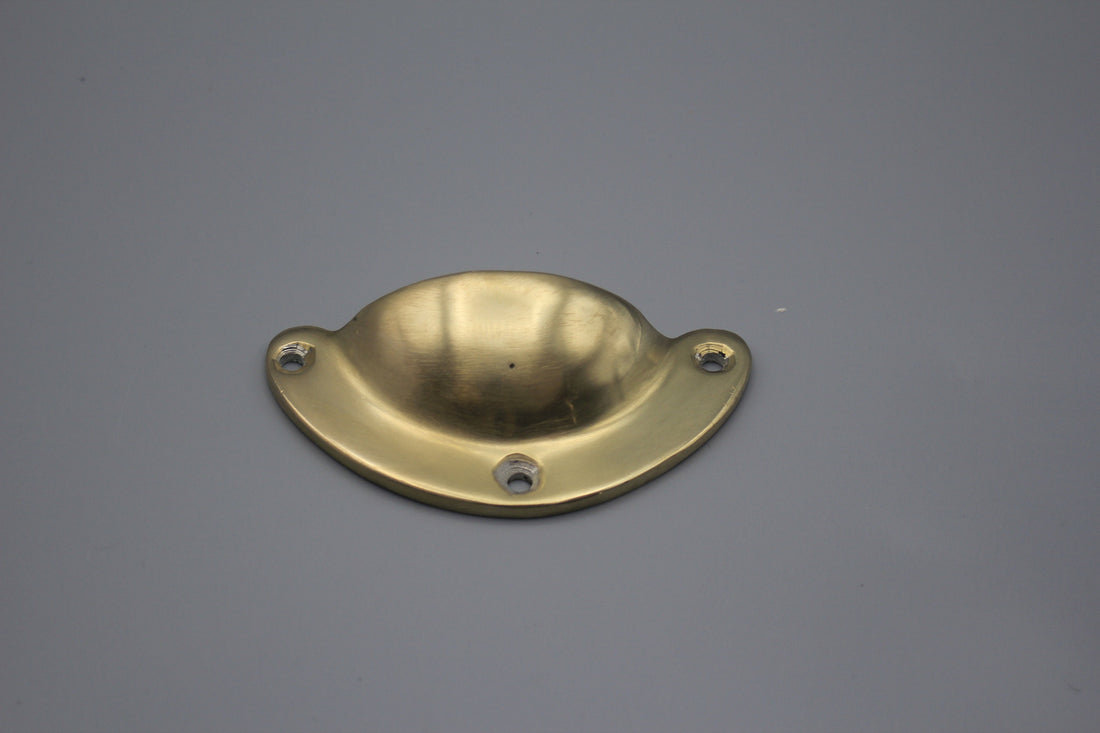 Antique Brass cup handles, Cup Cabinet Handles Retro Shell Shape Knobs for Dresser Cupboard Kitchen Furniture Decoration, with Screws